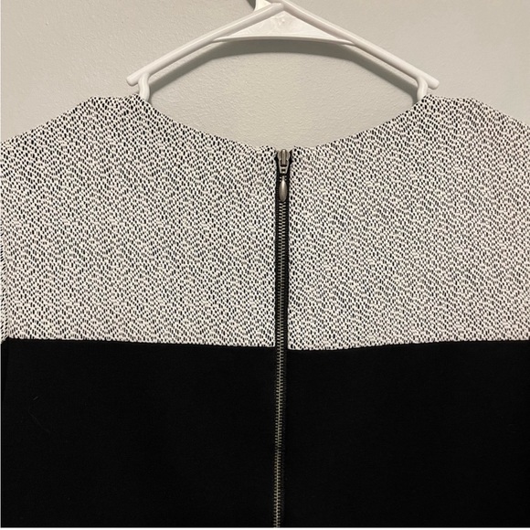 classiques entier black&gray colorblock dress with exposed back zipper - Picture 15 of 17